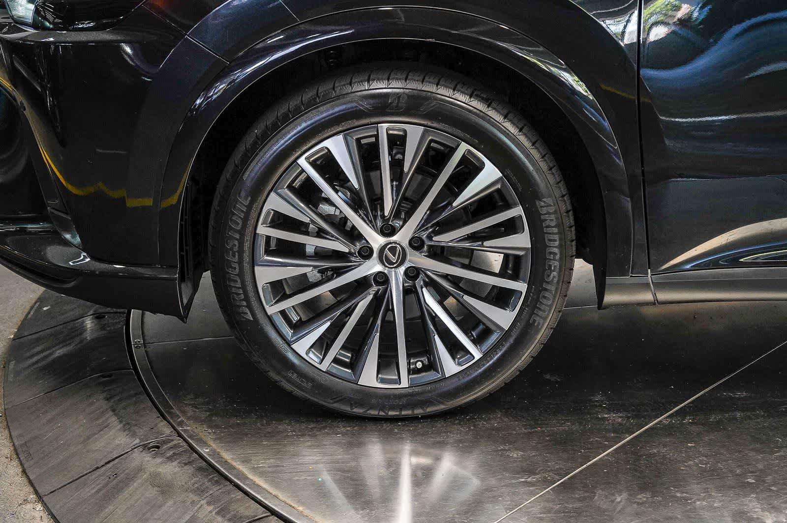 Used 2025 Lexus RX 350 Premium Plus FWD image 9