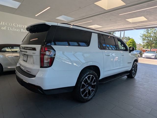 Used 2023 Chevrolet Suburban RST AWD/4WD image 14