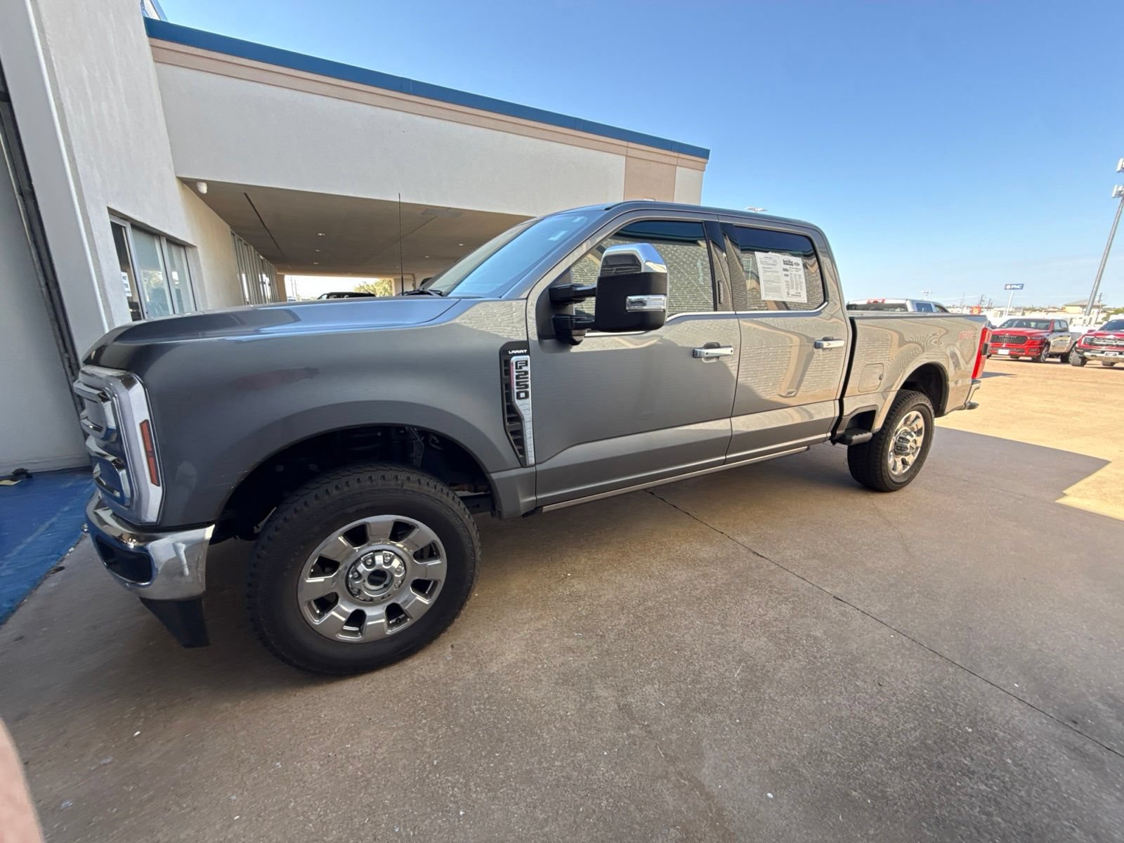 Used 2024 Ford F250 Lariat w/ Lariat Ultimate Package AWD/4WD image 4