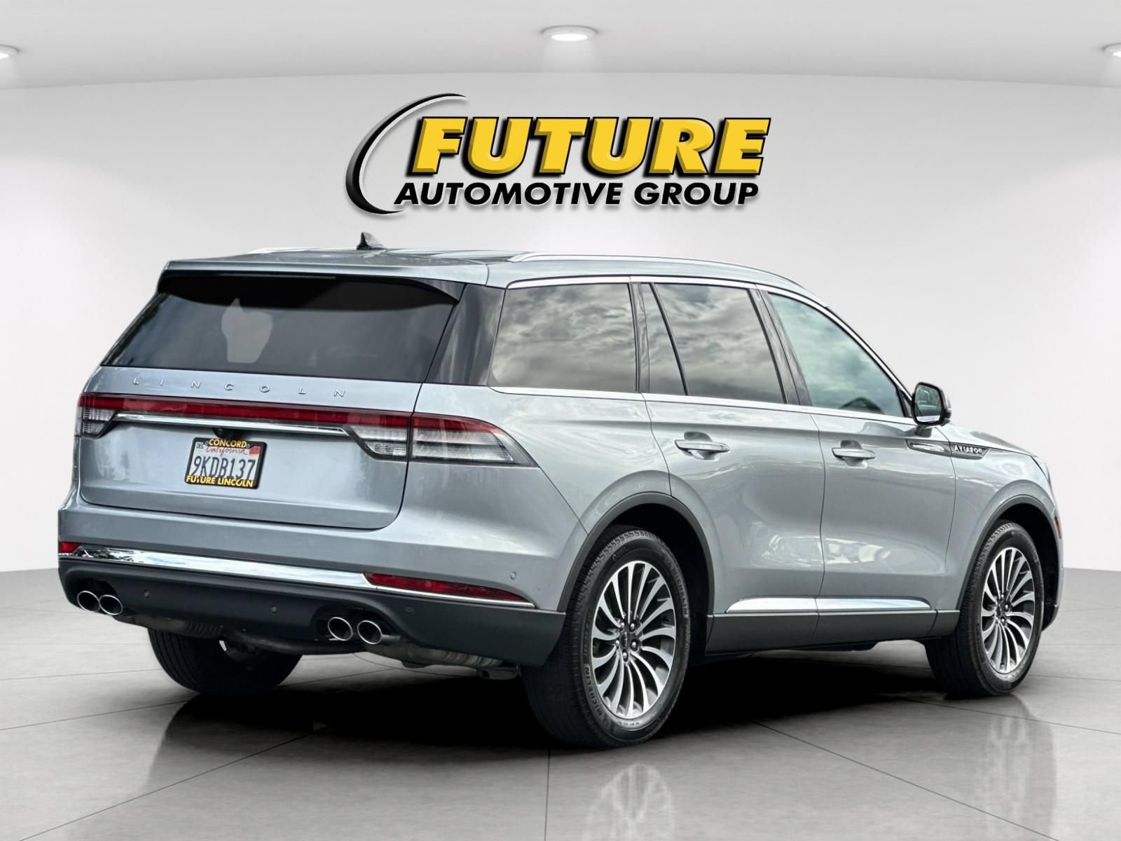 Certified 2023 Lincoln Aviator Reserve w/ Elements Package Plus RWD image 3