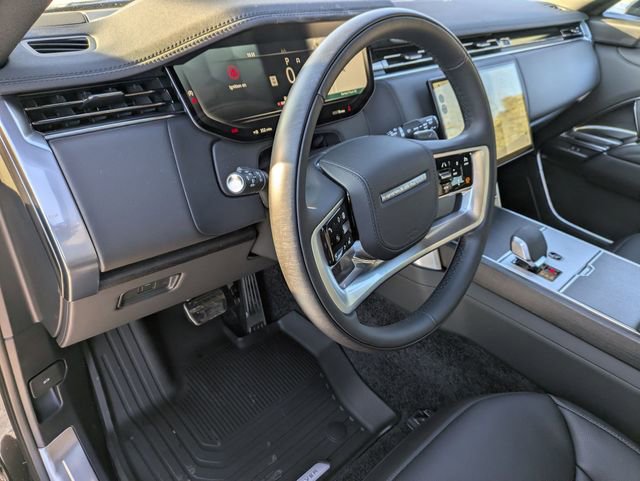 New 2026 Land Rover Range Rover SE image 7