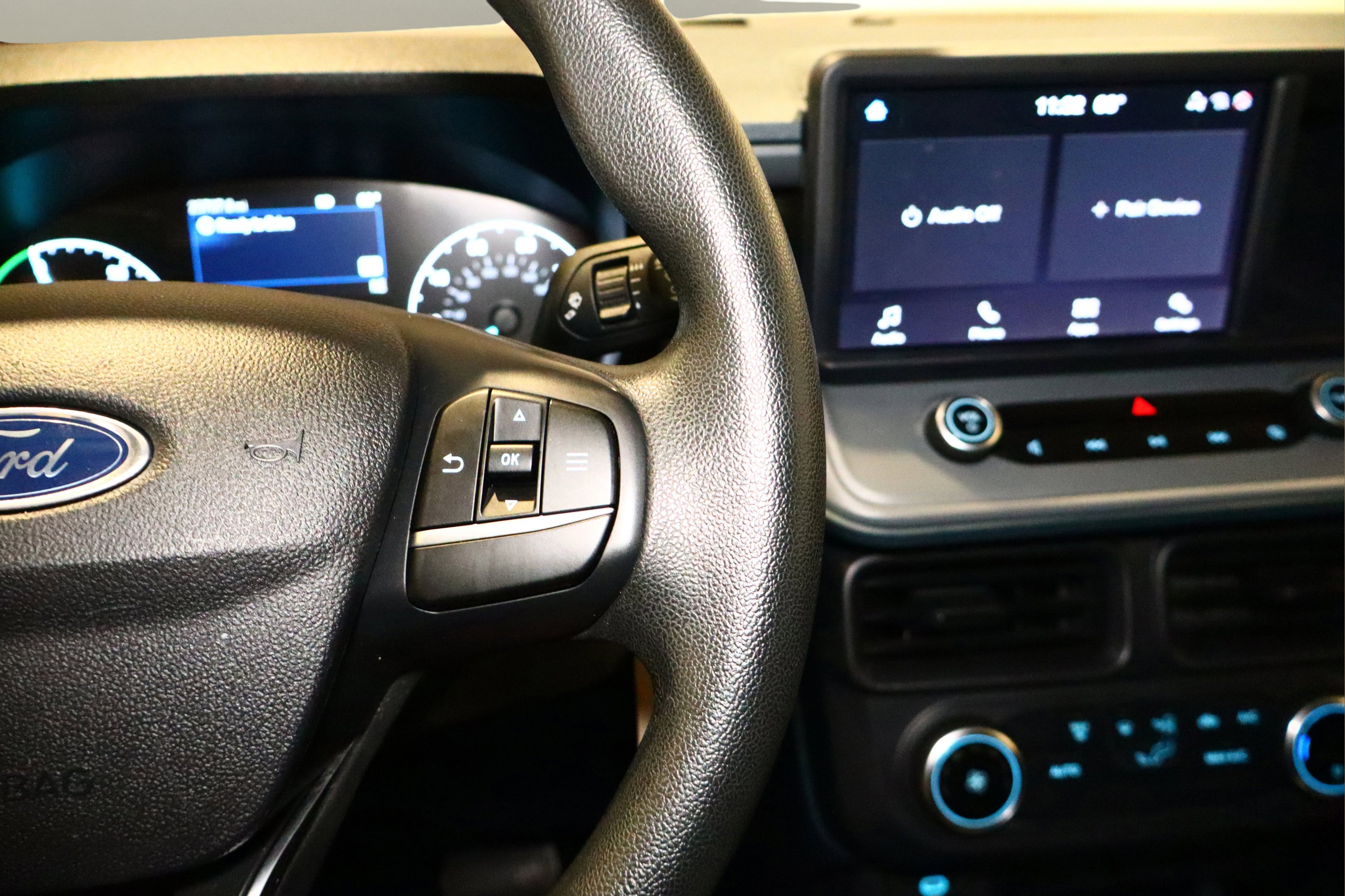 Used 2022 Ford Maverick XL image 9