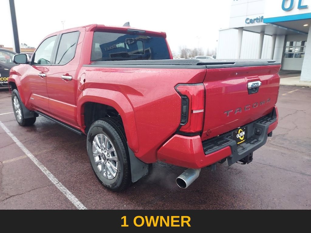 Used 2025 Toyota Tacoma Limited image 5