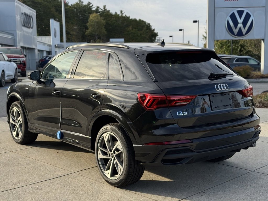 New 2025 Audi Q3 2.0T Premium image 13
