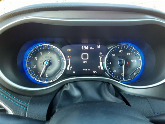 Certified 2021 Chrysler Pacifica Touring-L image 15