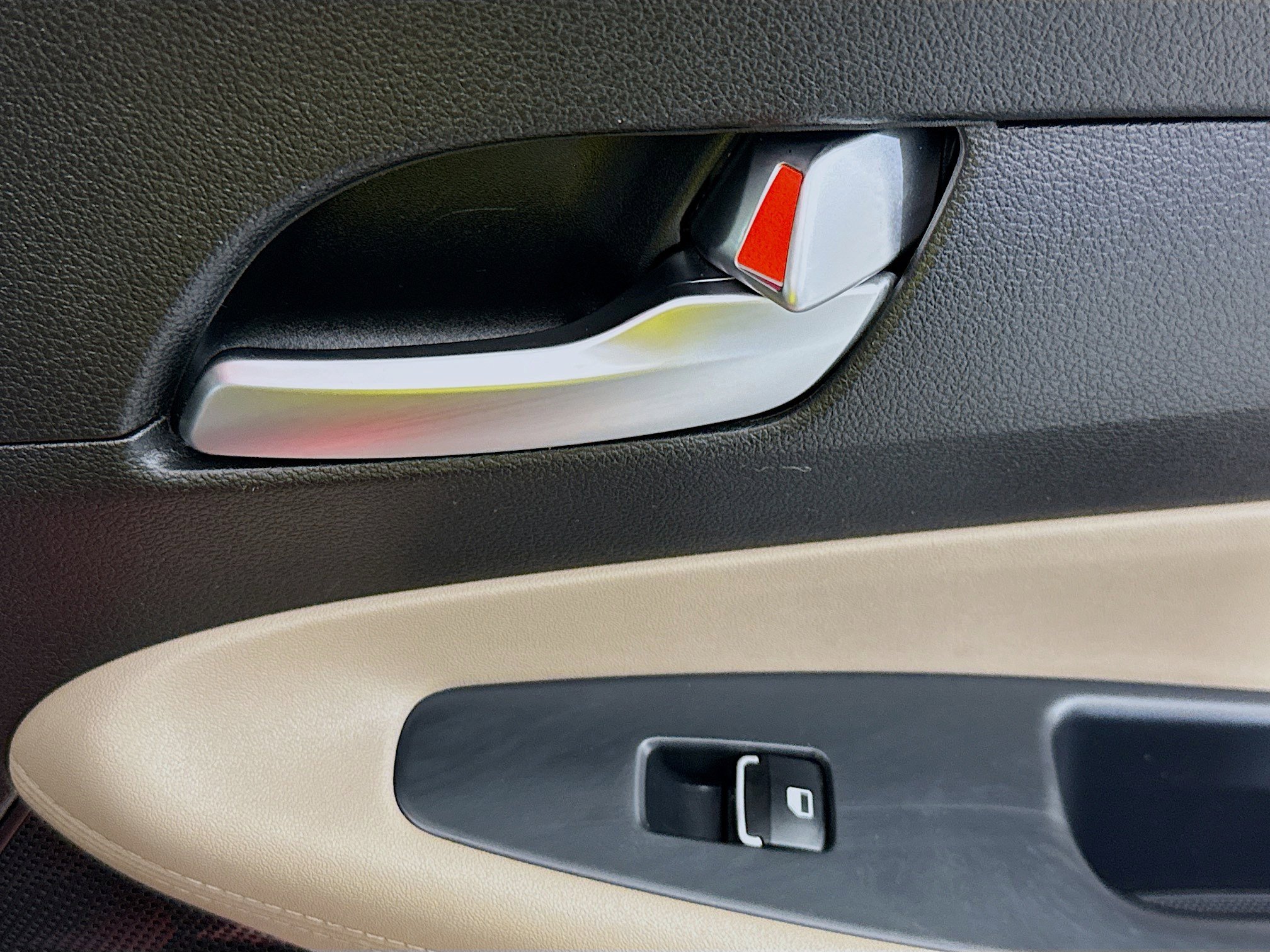 Used 2020 Hyundai Santa Fe SE image 29