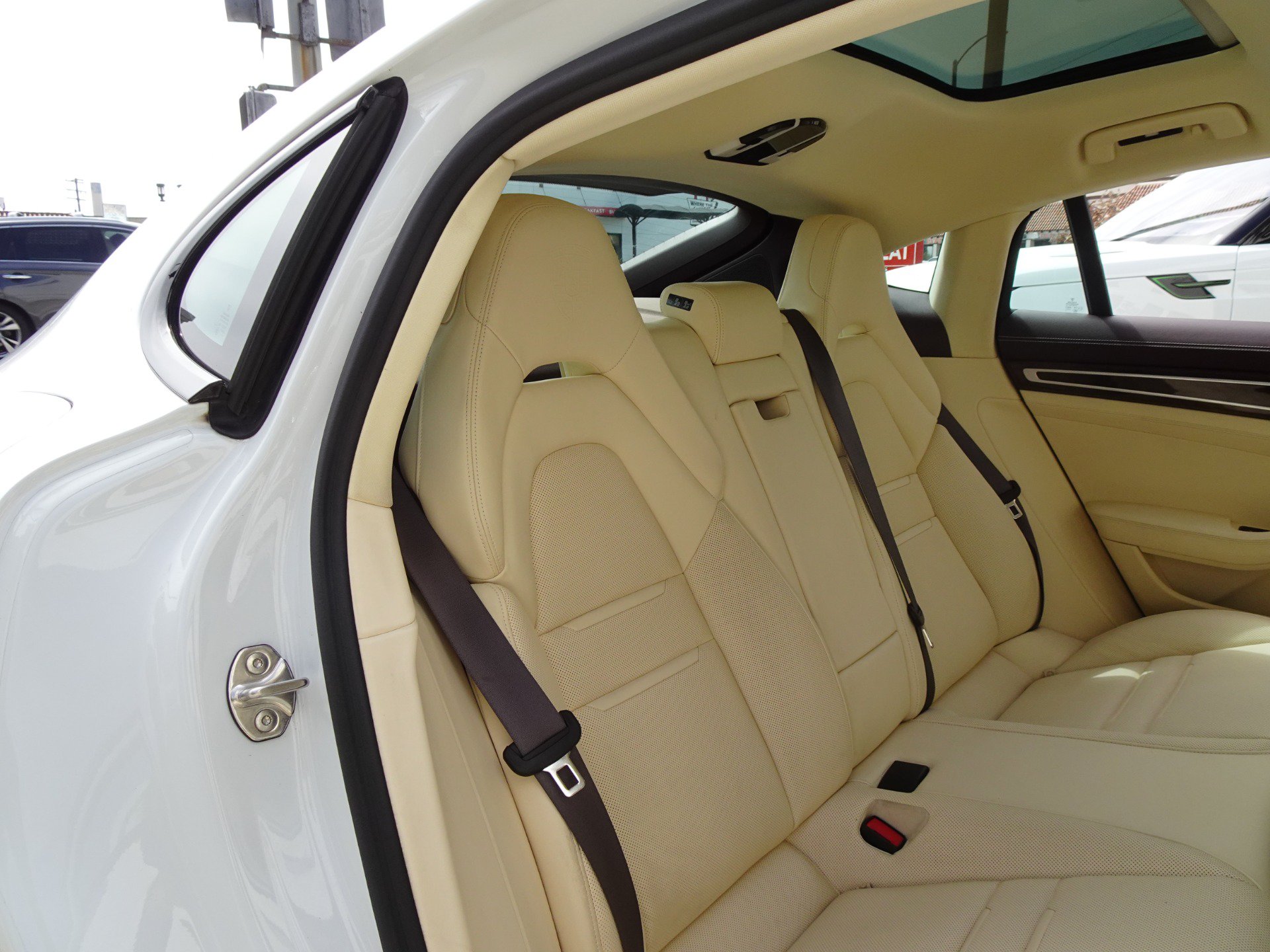 Used 2022 Porsche Panamera Platinum Edition RWD image 16