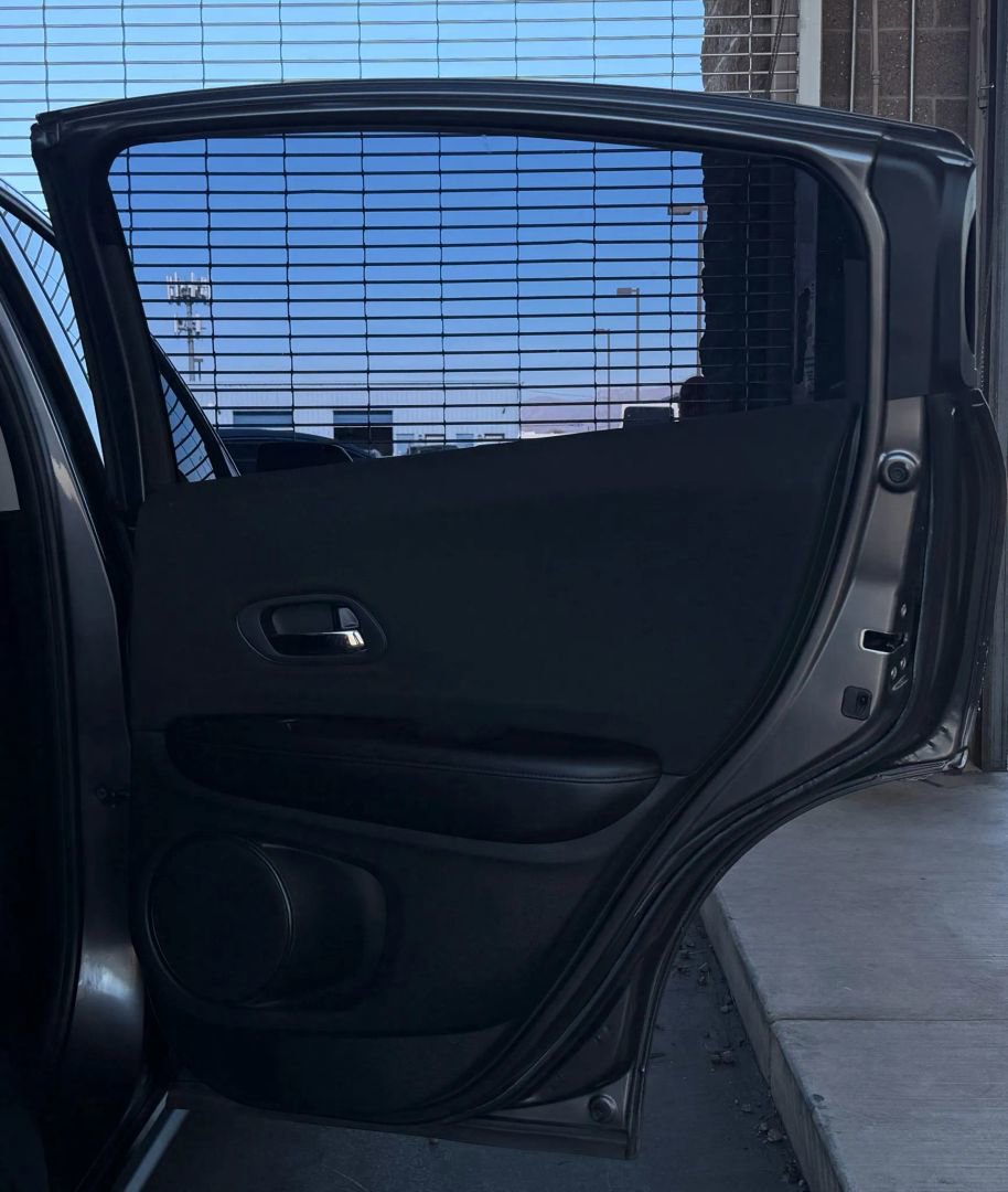 Used 2016 Honda HR-V LX image 35