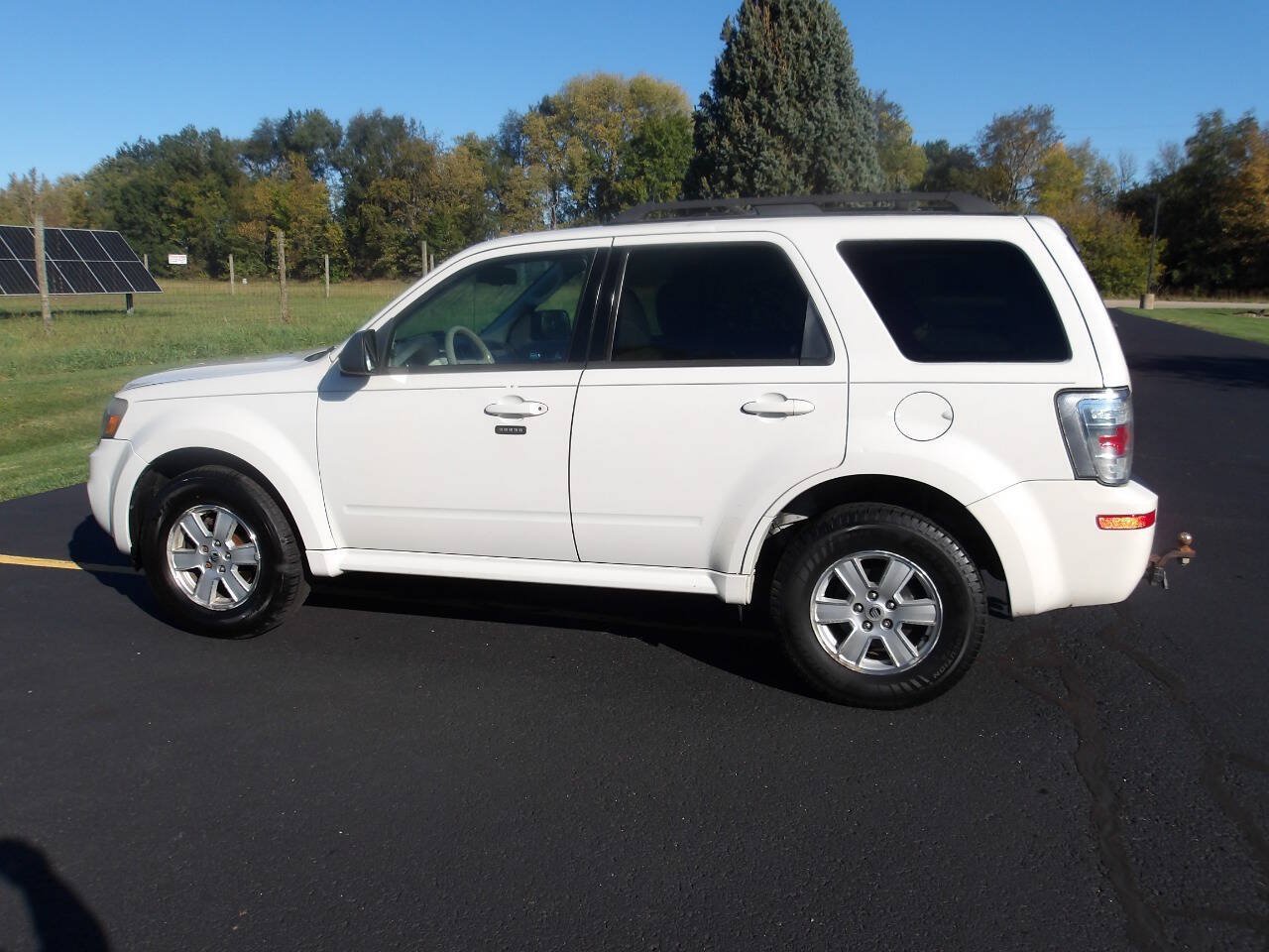 Used 2010 Mercury Mariner 2WD image 11