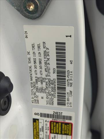 Used 2024 Toyota Tundra Capstone AWD/4WD image 29