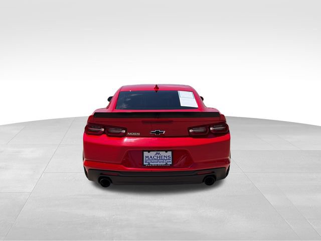 Used 2020 Chevrolet Camaro LT w/ Technology Package RWD image 5