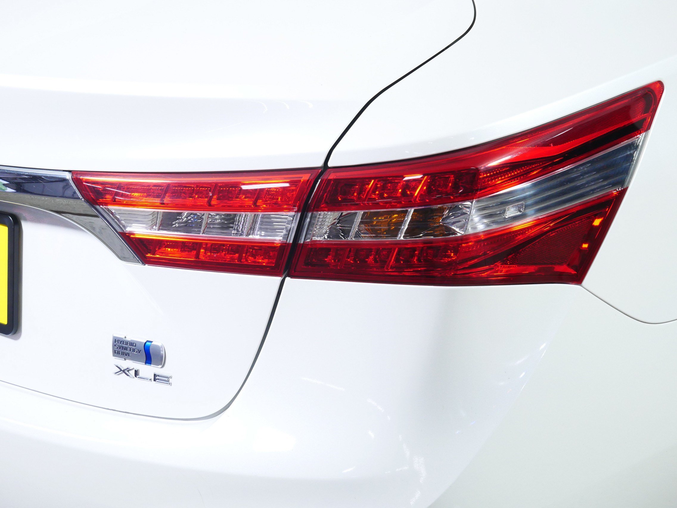 Used 2015 Toyota Avalon XLE Touring FWD image 17