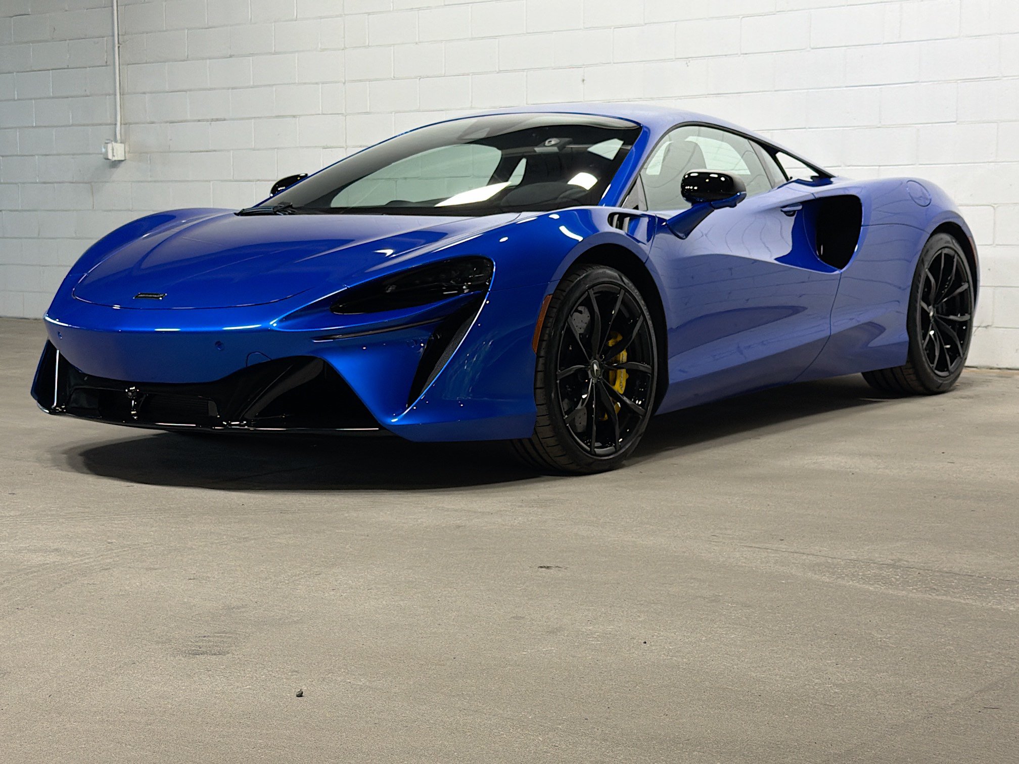 Used 2024 McLaren Artura