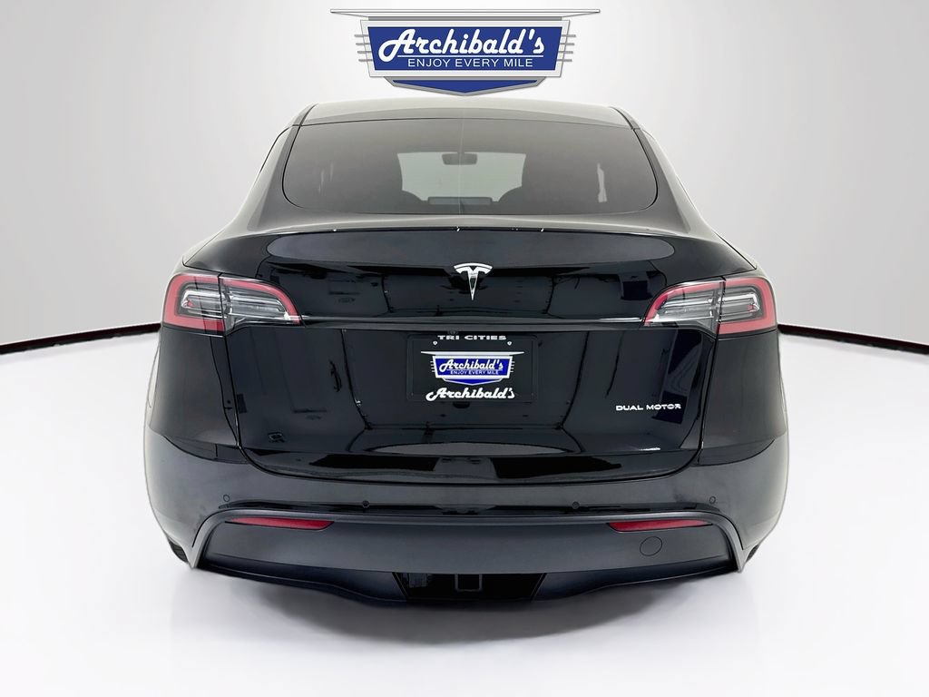 Used 2022 Tesla Model Y Long Range AWD/4WD image 6