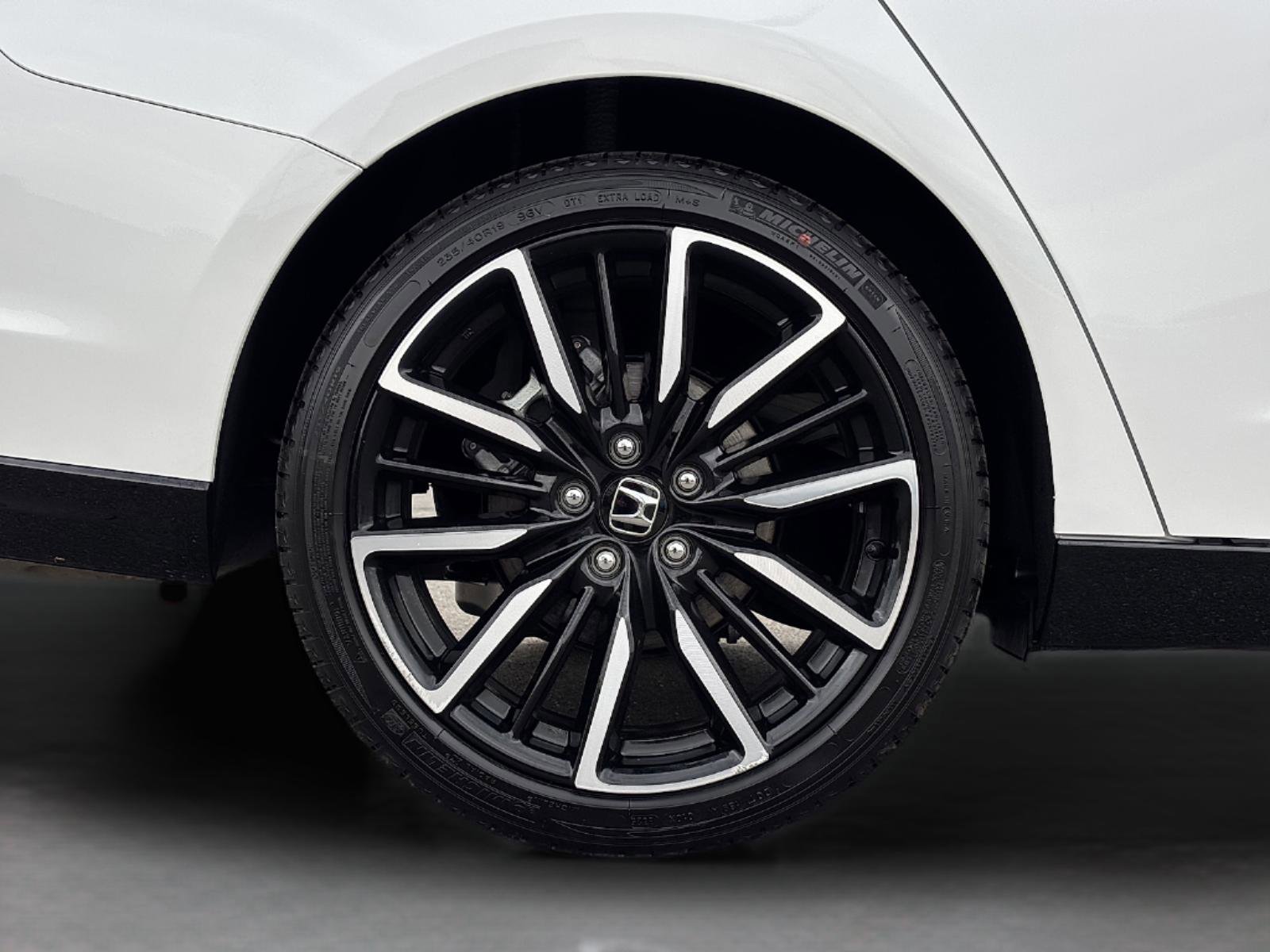 Certified 2025 Honda Accord Touring image 10