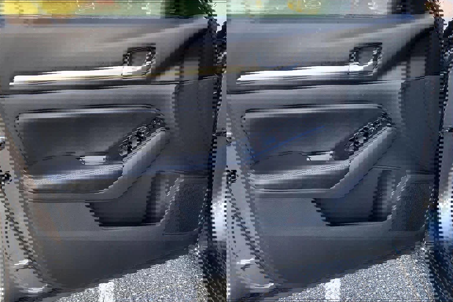 Used 2024 Nissan Altima 2.5 SL image 21