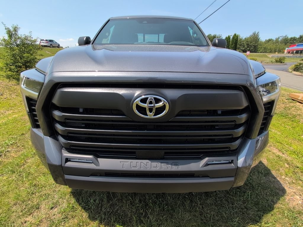 Certified 2026 Toyota Tundra SR5 w/ SR5 Convenience Package AWD/4WD image 11