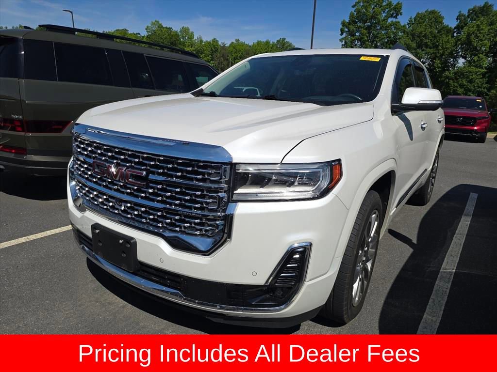 Used 2022 GMC Acadia Denali w/ Denali Ultimate Package FWD image 3