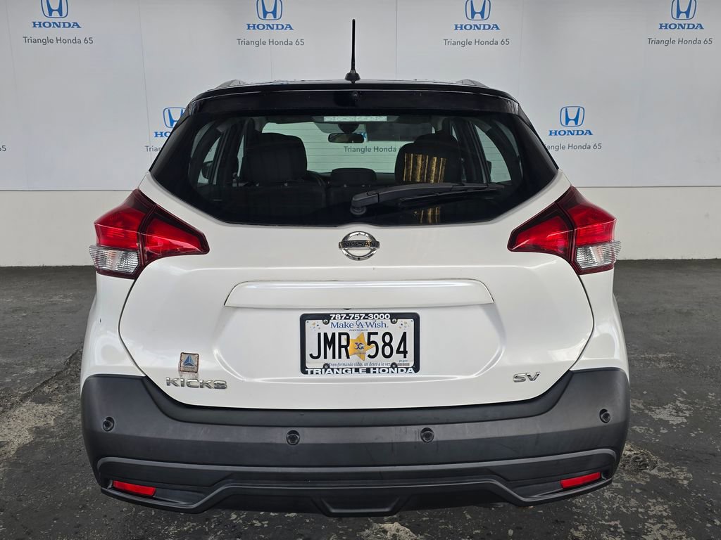 Used 2020 Nissan Kicks SV image 26