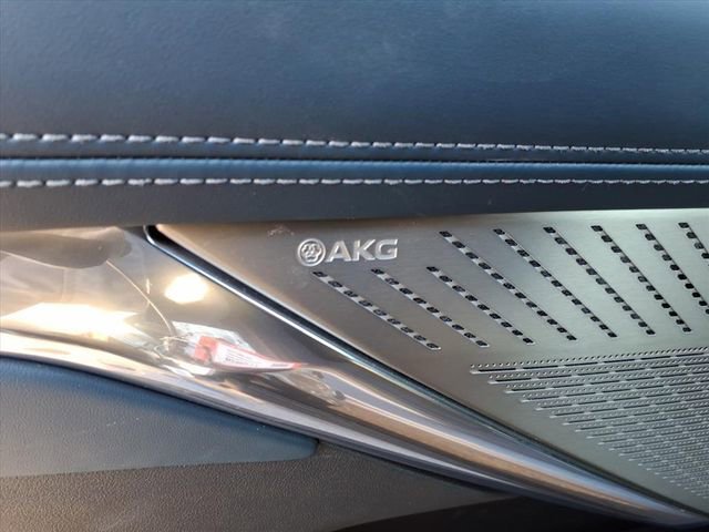 New 2026 Cadillac Escalade IQ Luxury 2 image 26