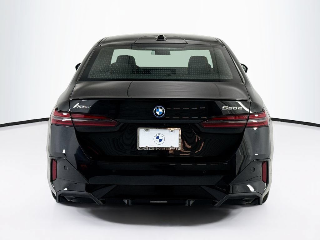 New 2027 BMW 550e xDrive AWD/4WD image 6
