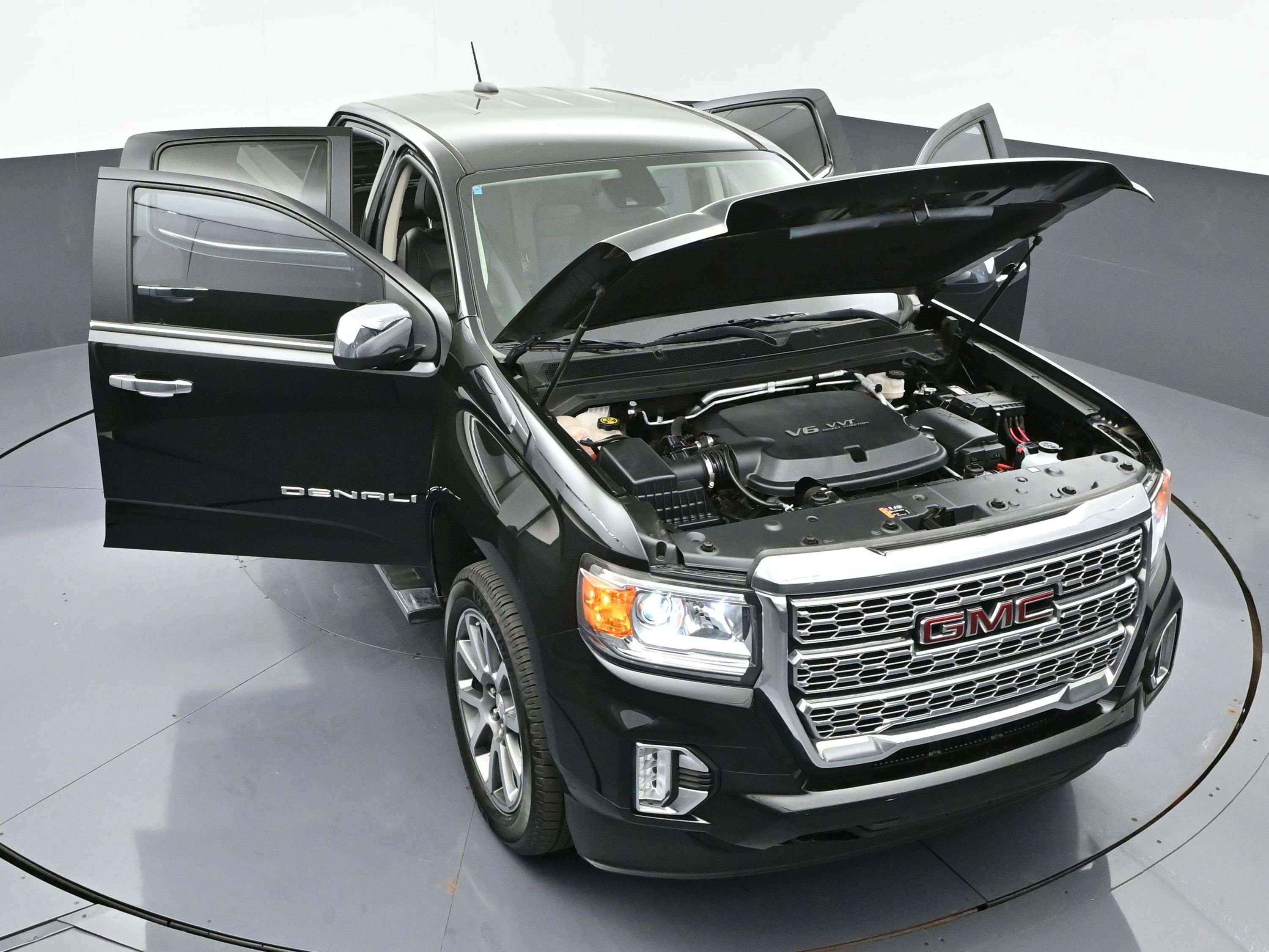 Used 2022 GMC Canyon Denali image 44