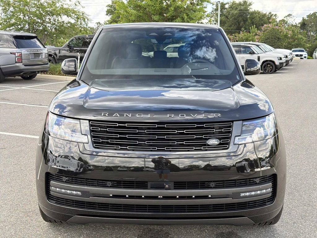 New 2026 Land Rover Range Rover Long Wheelbase SE AWD/4WD image 8