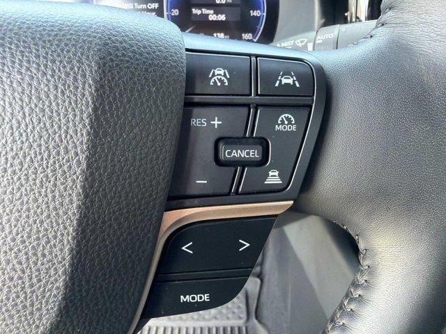 Used 2023 Toyota Crown AWD/4WD image 25