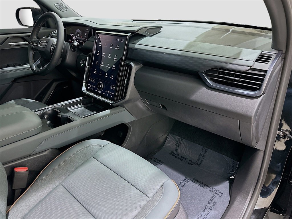 Used 2026 GMC Acadia AT4 w/ Luxury Package image 32