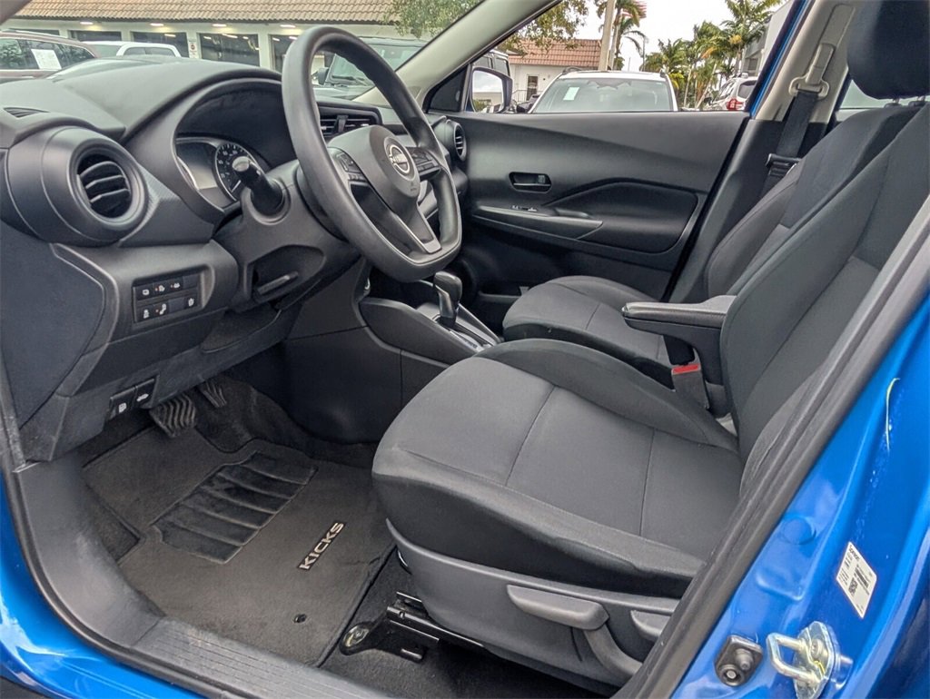 Used 2024 Nissan Kicks S image 11