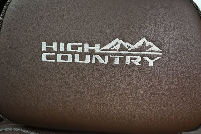 Used 2023 Chevrolet Tahoe High Country AWD/4WD image 18