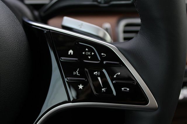 New 2026 Mercedes-Benz GLS 450 4MATIC image 23