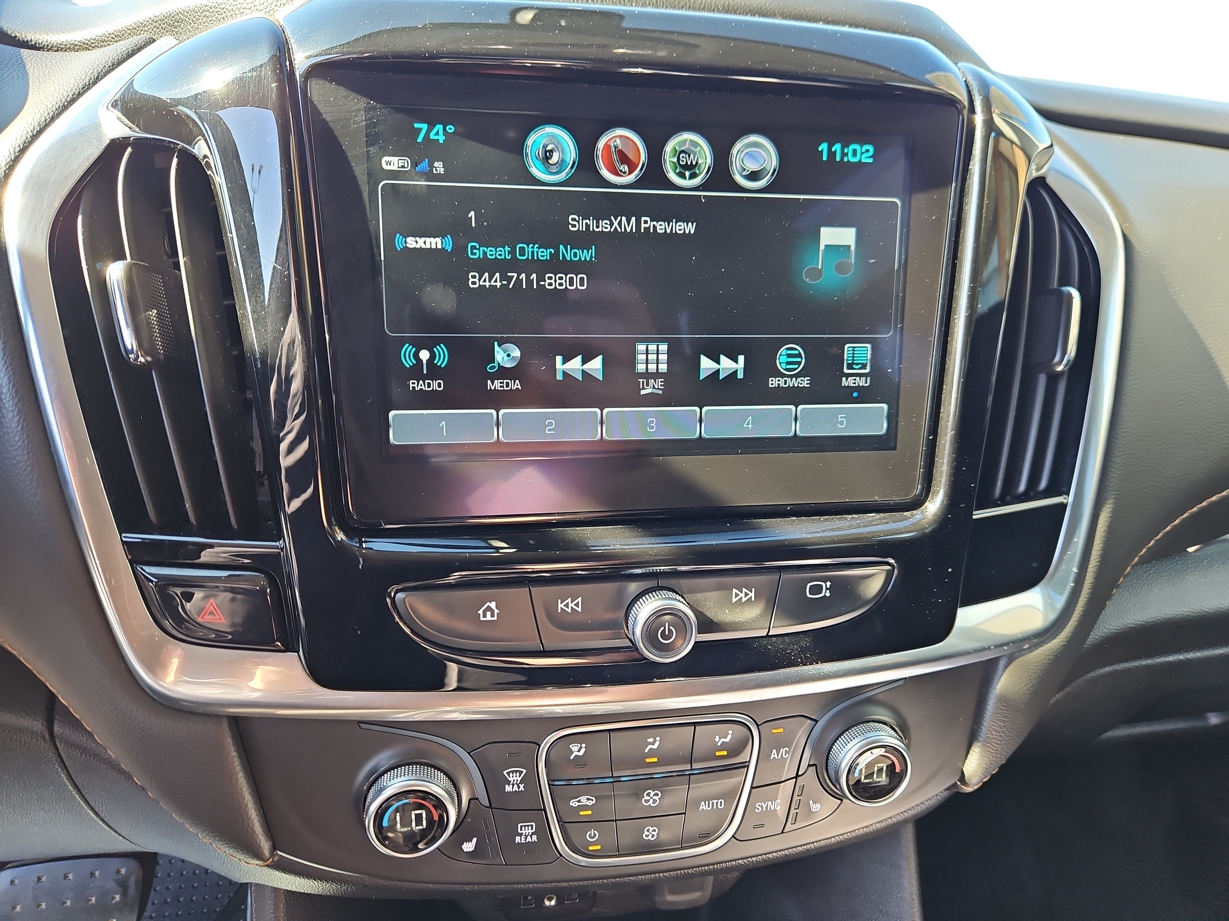 Used 2019 Chevrolet Traverse LT w/ LPO, Blackout Package AWD/4WD image 17