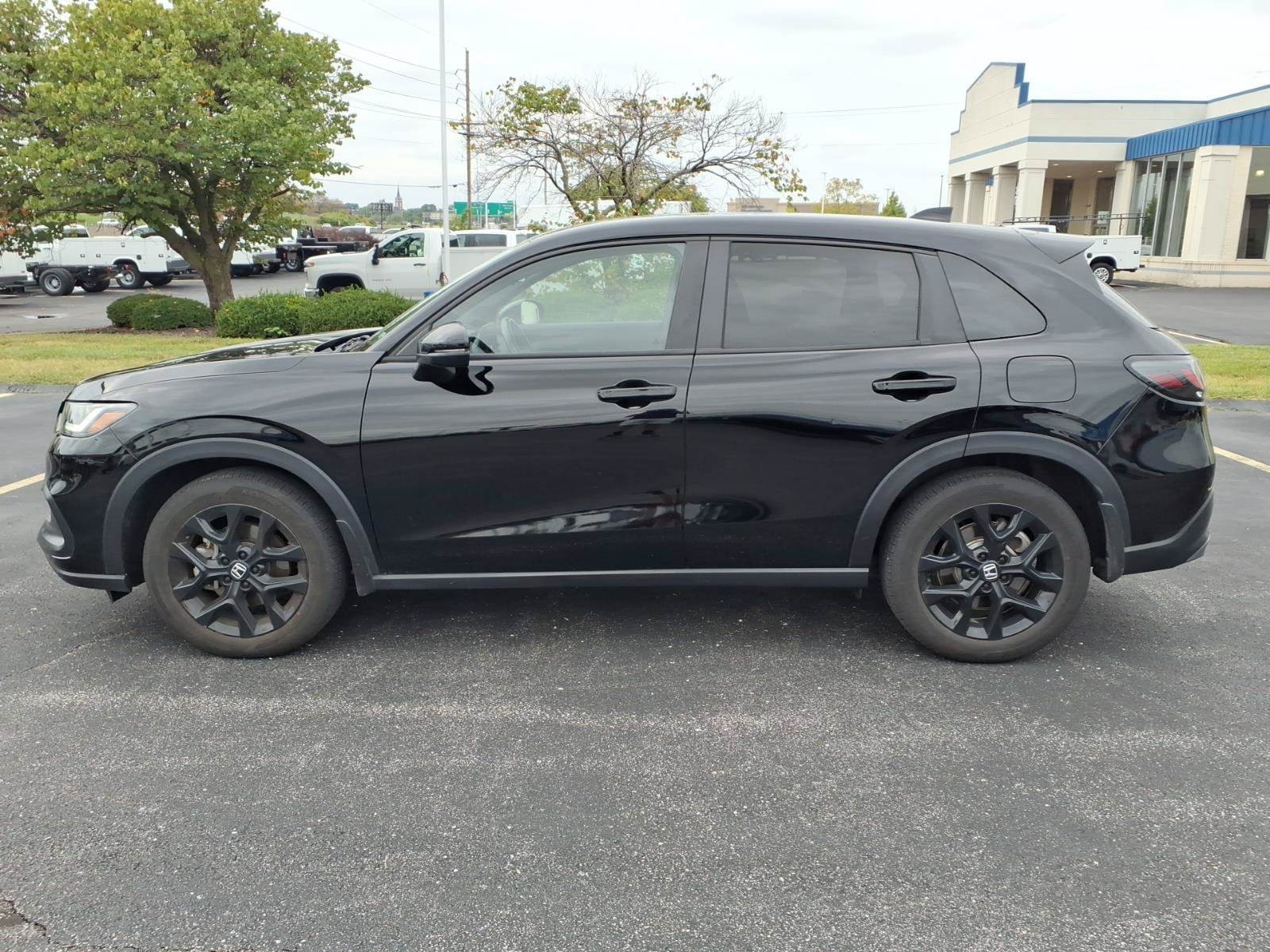 Used 2024 Honda HR-V Sport image 4