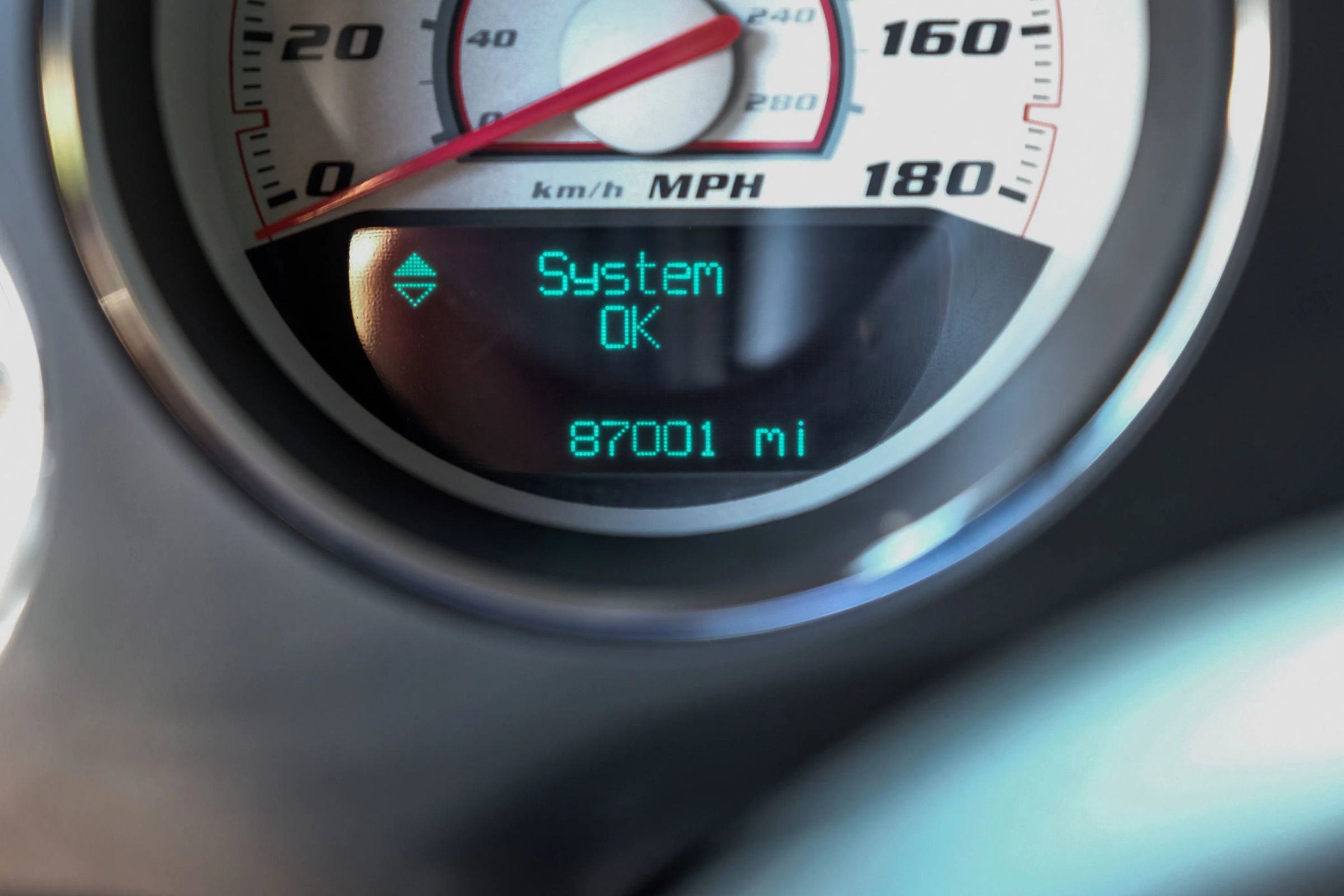 Used 2013 Dodge Challenger SRT8 w/ Harman Kardon Audio Group RWD image 31