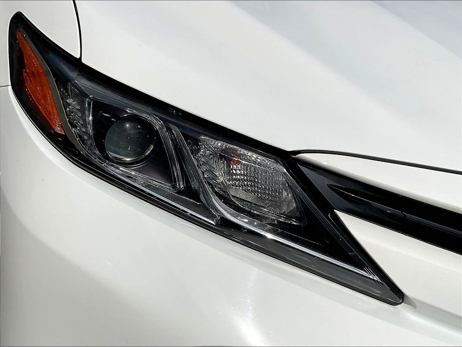 Used 2019 Toyota Camry LE FWD image 31