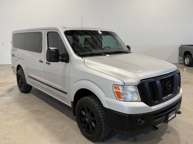Used 2018 Nissan NV 3500 SL RWD image 6