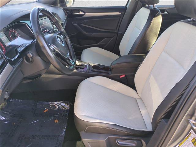 Used 2019 Volkswagen Jetta R-Line w/ R-Line Cold Weather Package FWD image 7