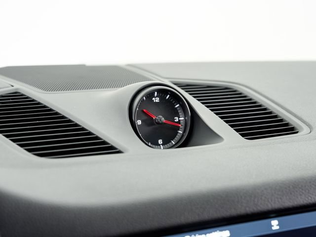 Certified 2019 Porsche Cayenne image 17