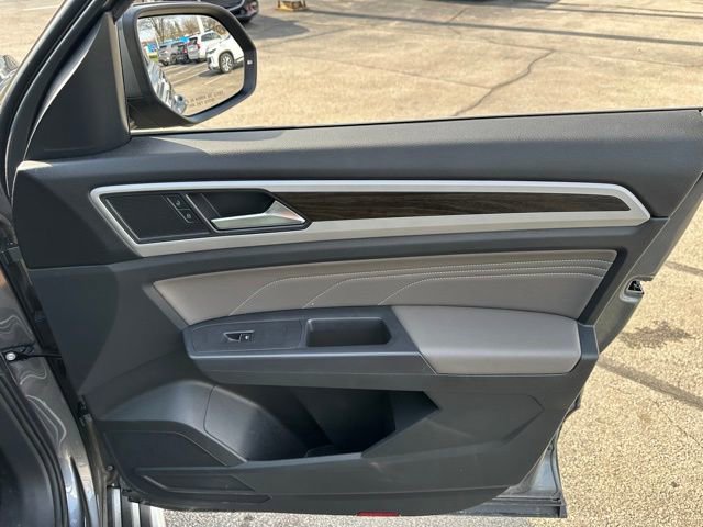 Used 2021 Volkswagen Atlas SE image 23