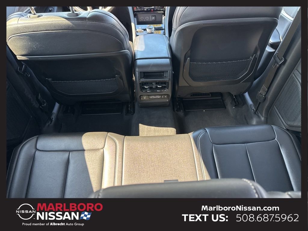 Used 2023 Jeep Grand Cherokee Limited image 15