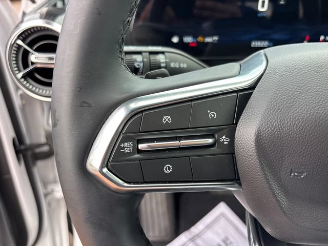 Used 2025 Chevrolet Equinox LT AWD/4WD image 19