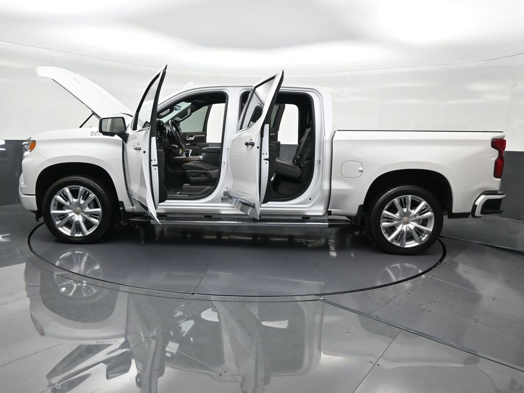 Used 2025 Chevrolet Silverado 1500 High Country w/ High Country Premium Package image 34