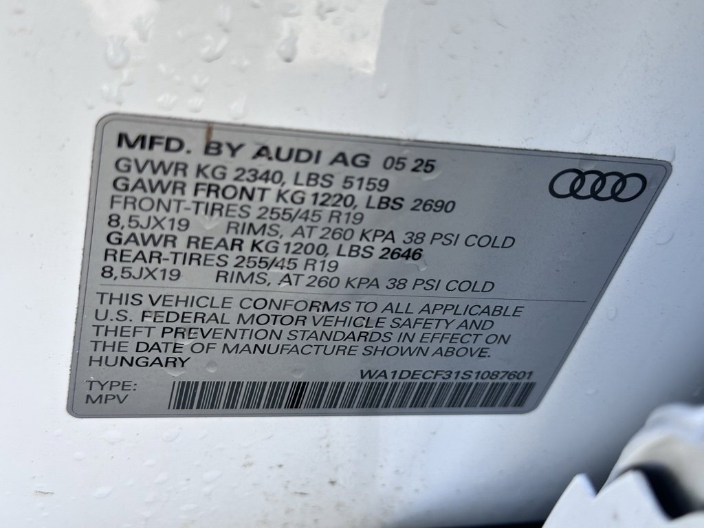 Used 2025 Audi Q3 2.0T Premium w/ Convenience Package image 21