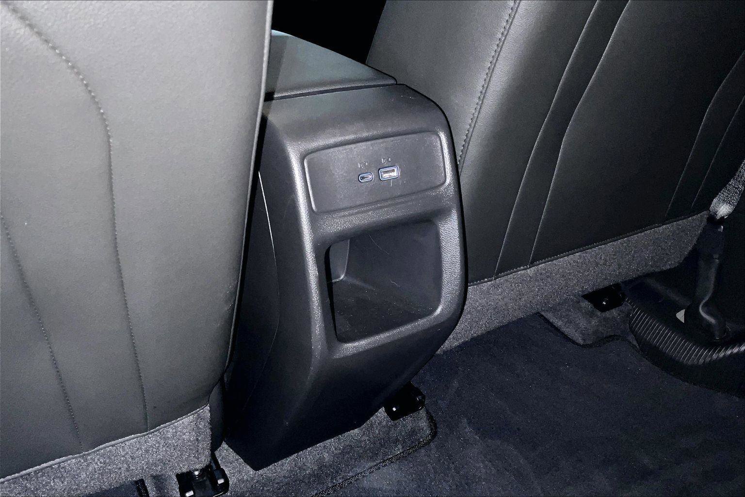 Used 2025 Chevrolet Trax LT image 33