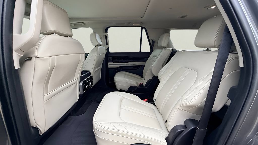 Used 2021 Ford Expedition Max Platinum RWD image 55