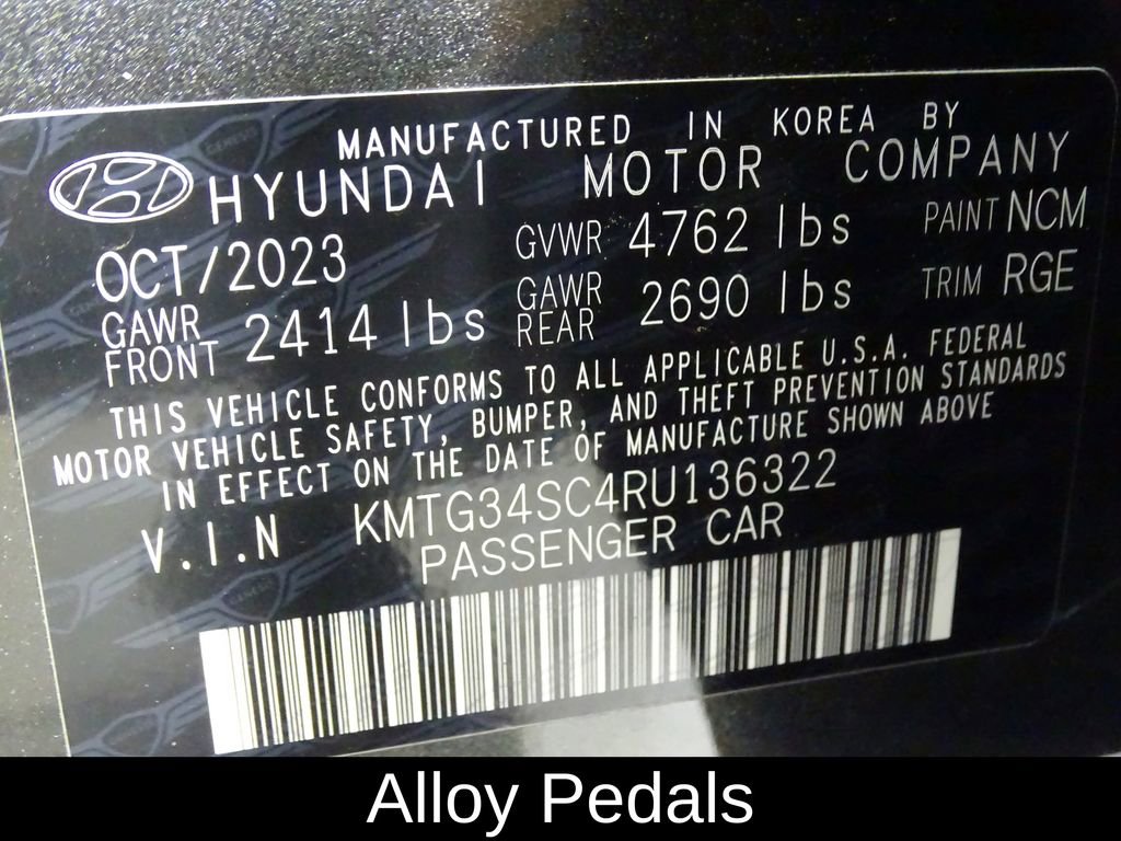 Used 2024 Genesis G70 2.5T w/ Sport Prestige Package image 24