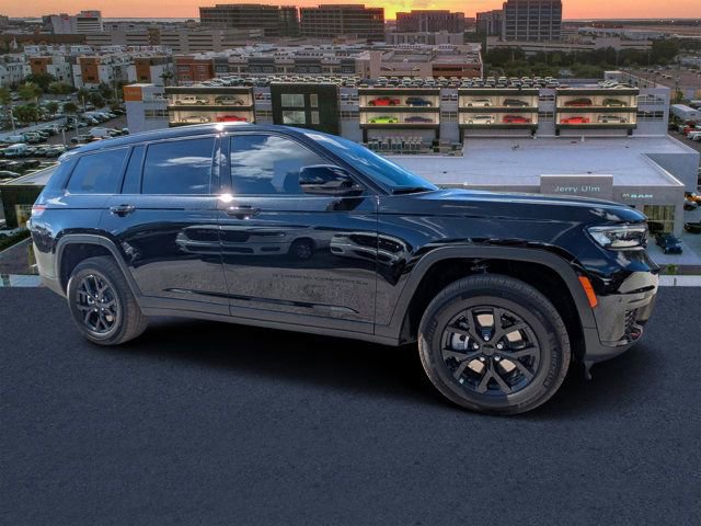 New 2025 Jeep Grand Cherokee L Altitude image 1