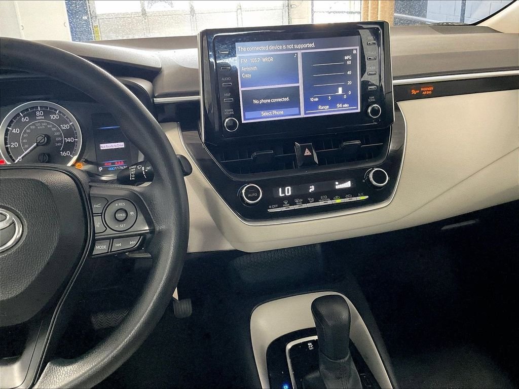 Used 2020 Toyota Corolla LE FWD image 18