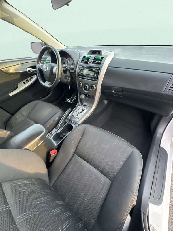 Used 2012 Toyota Corolla S image 5